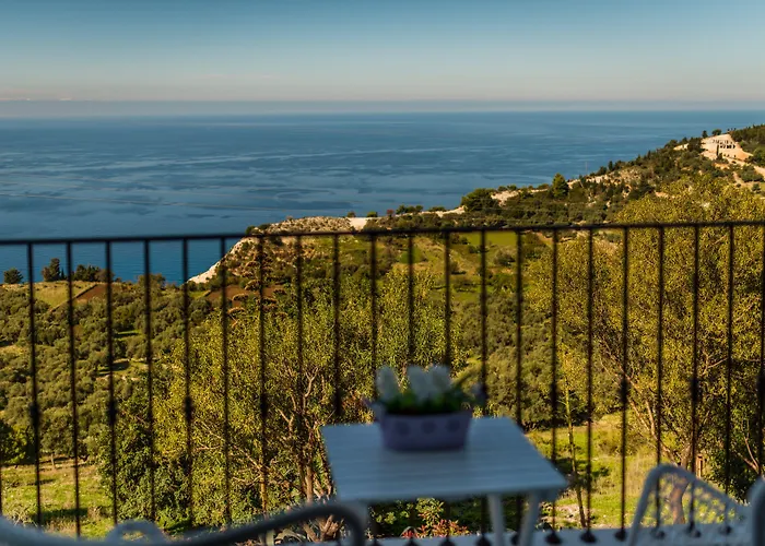 Yades Villa *